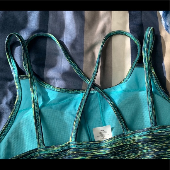 Work out shirt - Picture 4 of 5